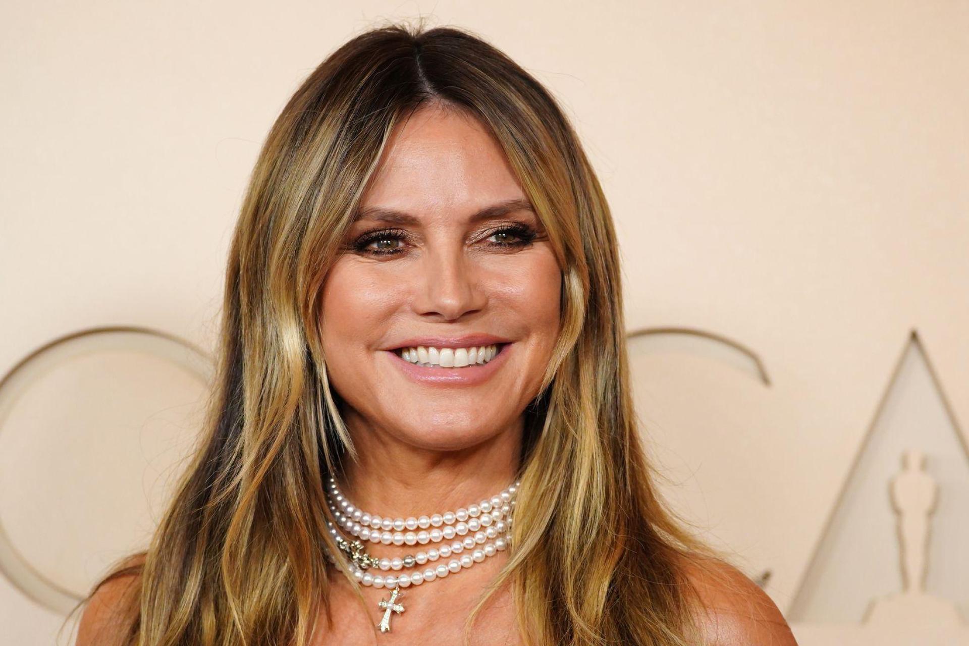 Das vorab aufgezeichnete GNTM-Finale mit Heidi Klum soll am Donnerstagabend ausgestrahlt werden. (Archivbild) (Bild: Jordan Strauss/Invision/AP/dpa)
