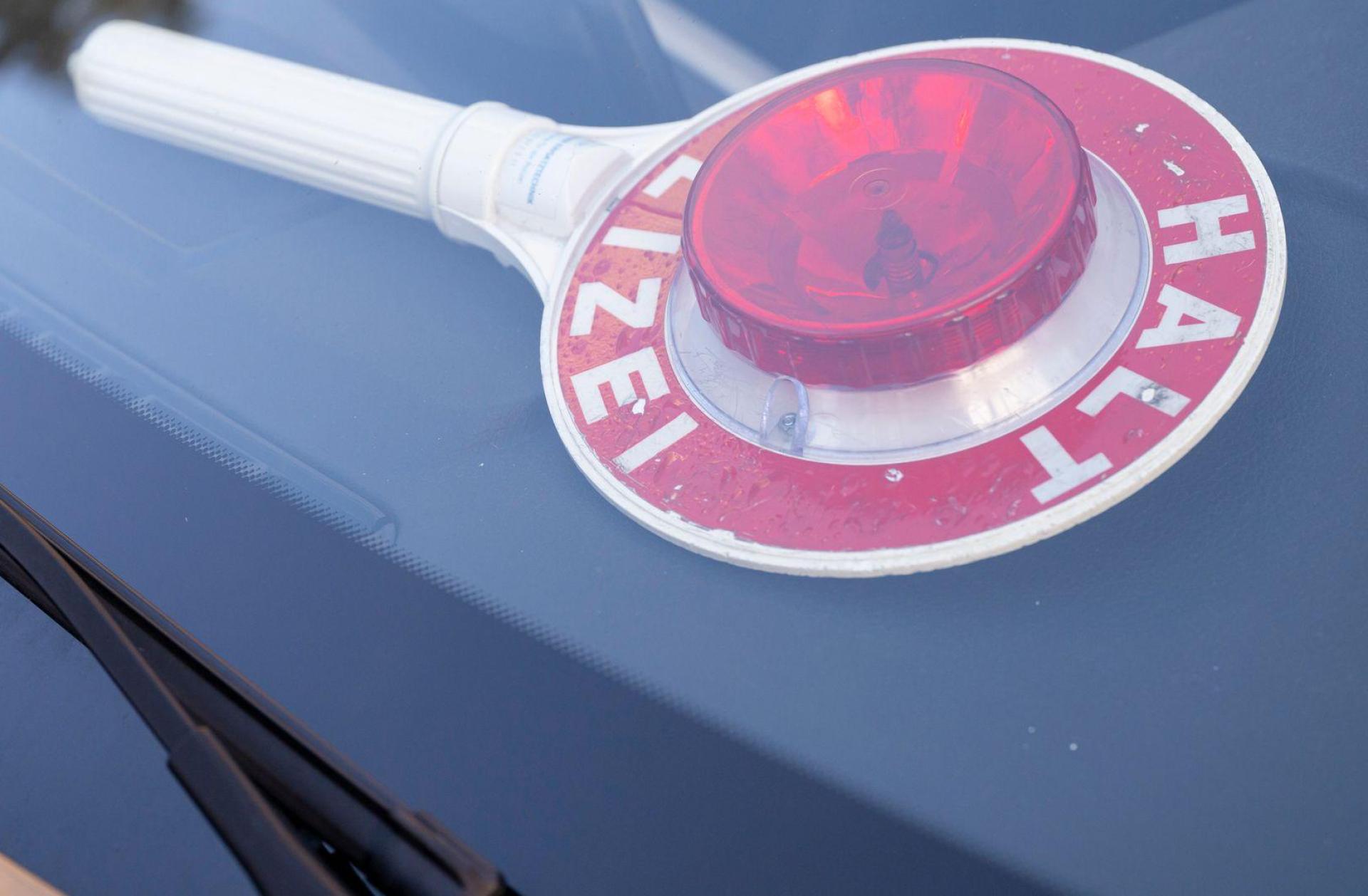 Der Mann hatte den Wagen seiner Ex-Freundin gestohlen. (Symbolbild) (Bild: Peter Kneffel/dpa)