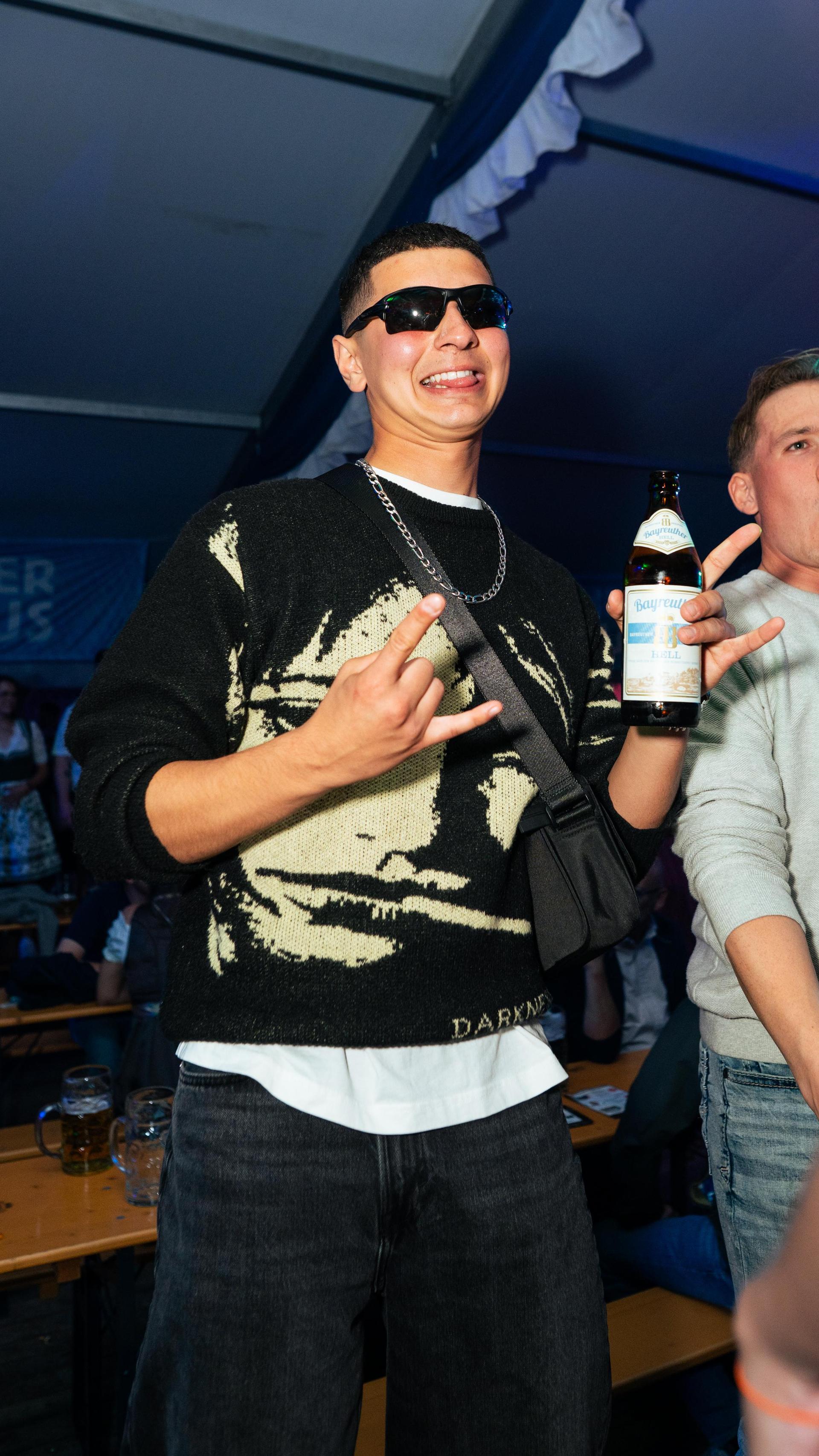 Samstagabend am Weidner Volksfest. (Bild: Hannes Stock)
