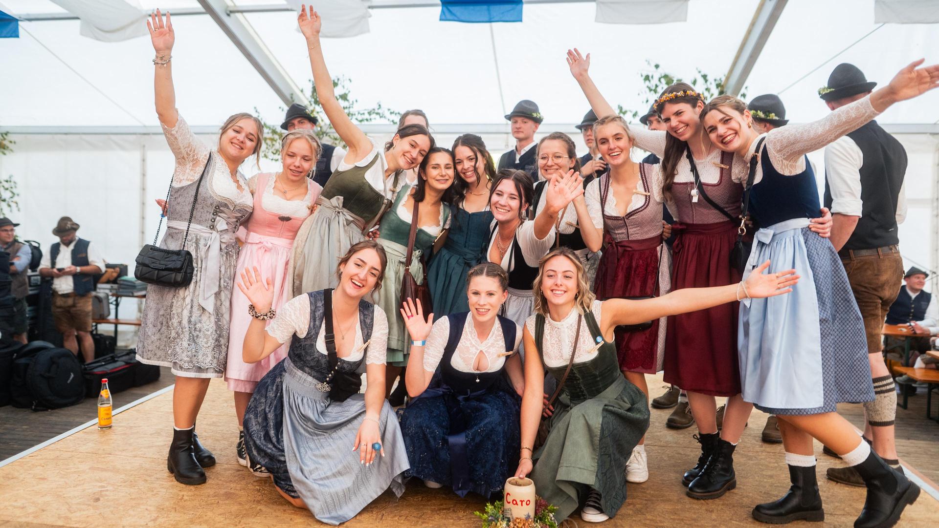 Am Sonntagabend bebte das Kirwa-Festzelt in Pfreimd. (Bild: Hannes Stock)