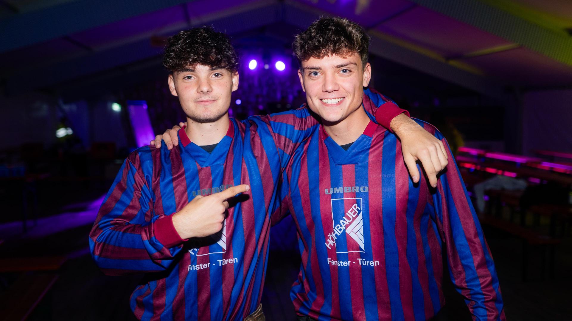 Bilder vom Freitagabend zur Kirwa in Luhe-Wildenau. (Bild: Hannes Stock)