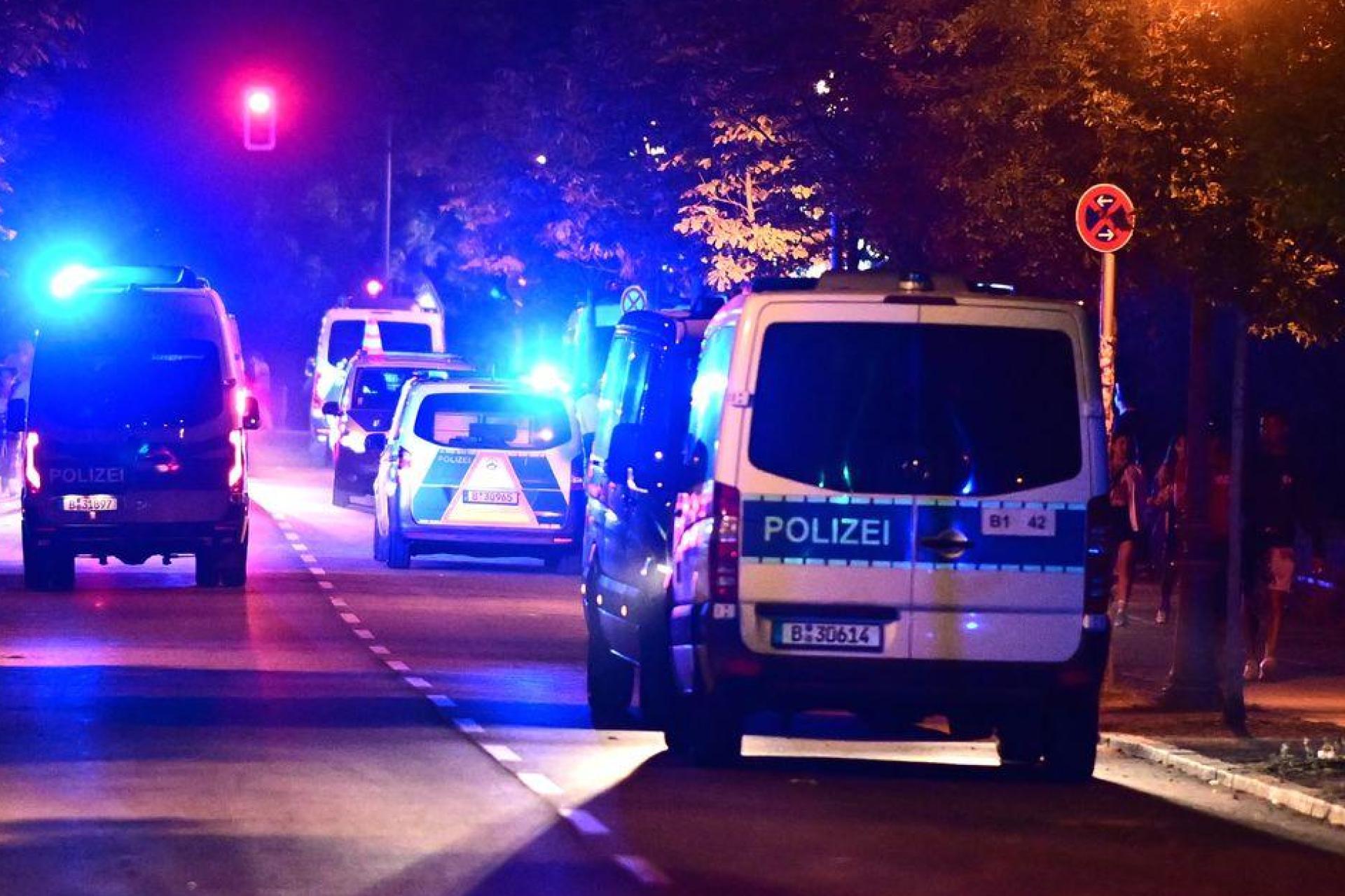 Ein Auto fuhr in eine Menschenmenge.  (Bild: Fabian Sommer/dpa)