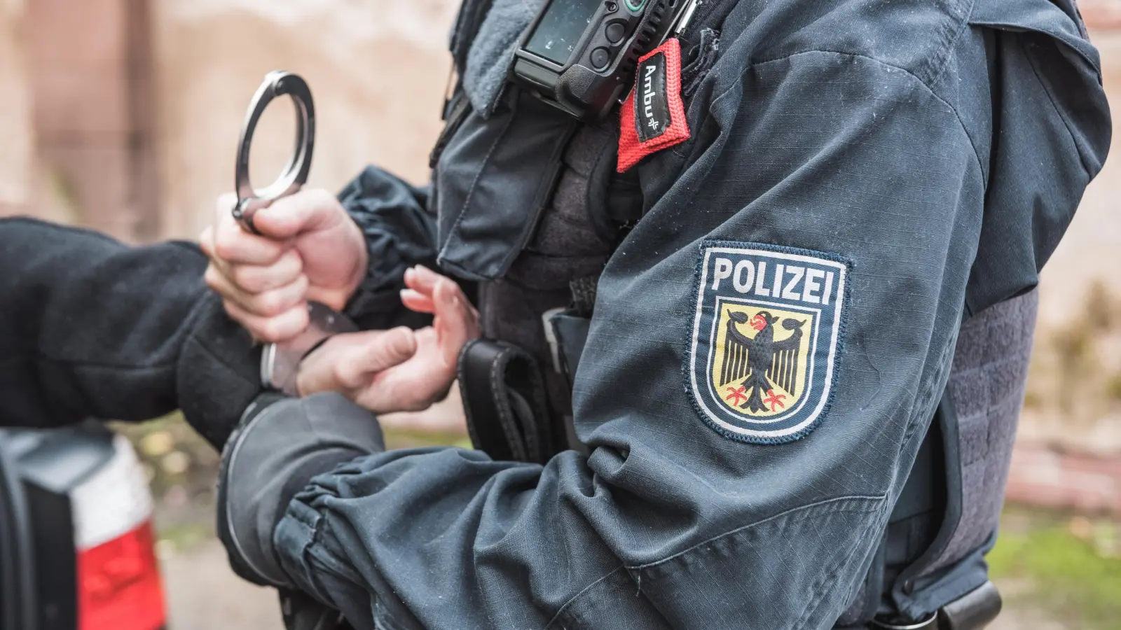 Die Bundespolizei Waidhaus hat einen gesuchten Straftäter festgenommen. (Bild: Bundespolizei)