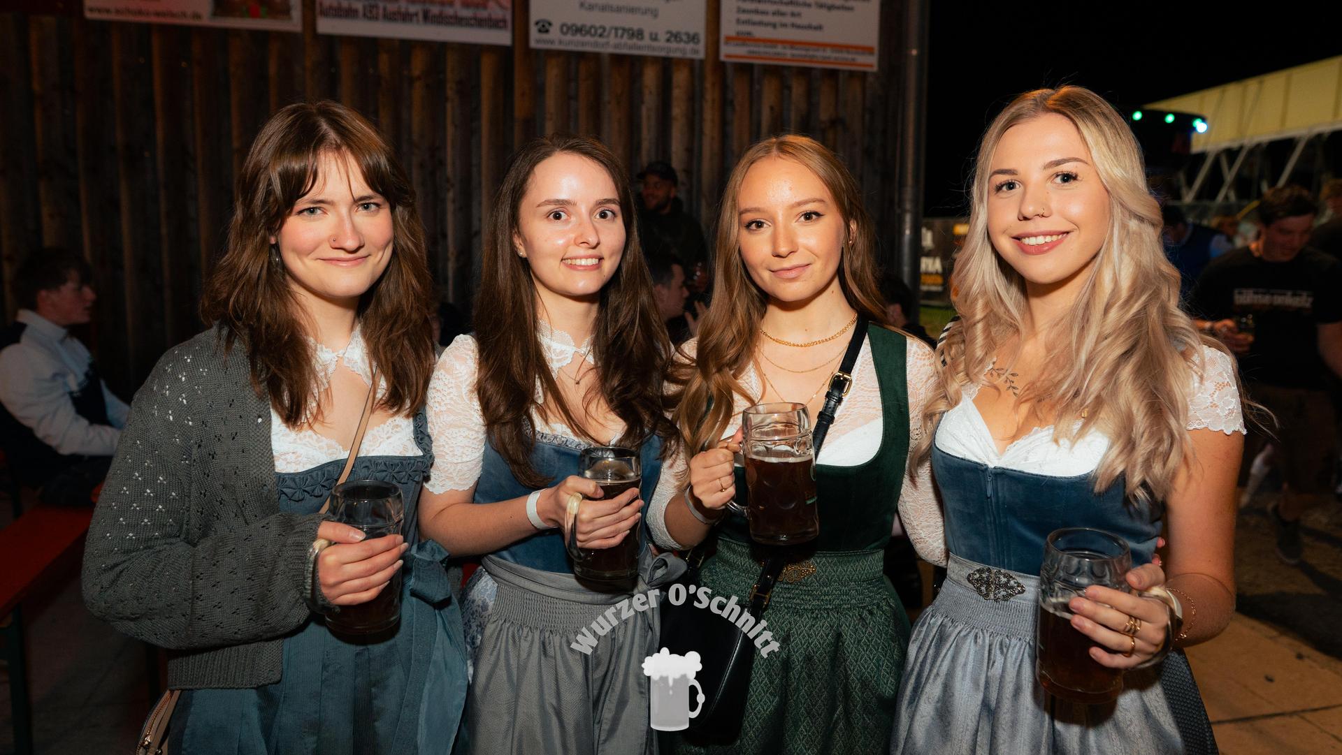Samstagabend in der Wurzer O'Schnitt Halle. (Bild: Hannes Stock)