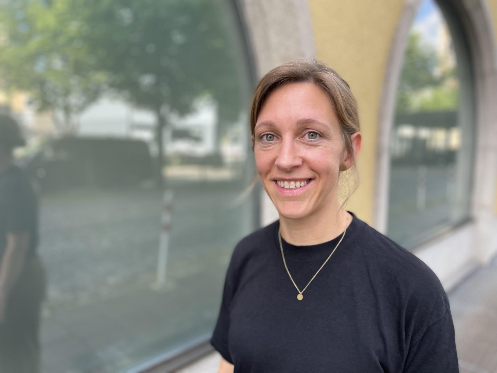 Stefanie Quandt bringt neues Leben in die ehemalige Allee-Apotheke. Mit „Reconnect“ schafft sie einen Raum für alles rund um Bewegung und Gesundheit. (Bild: Paulina Schmidt)