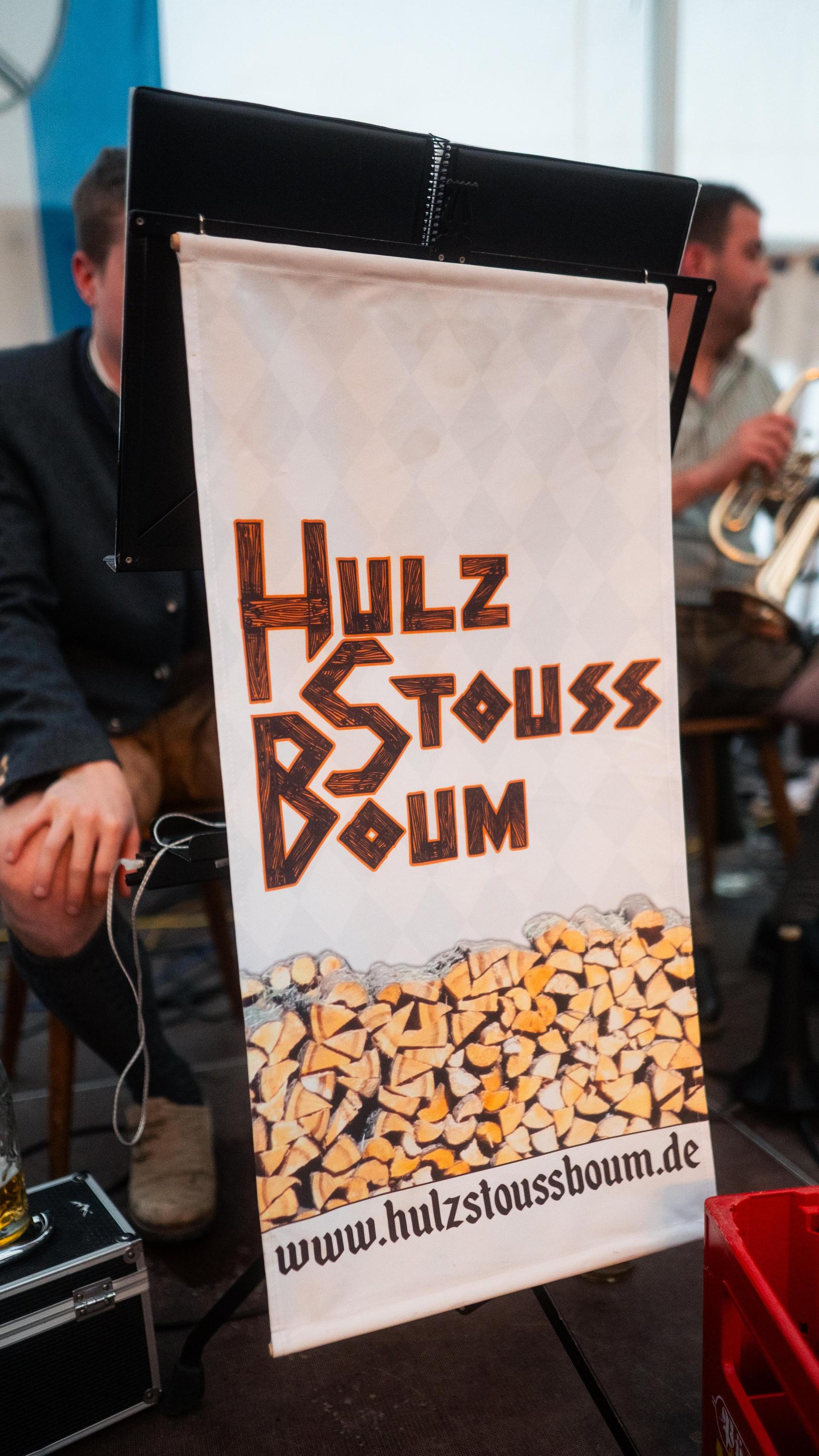 Auch am Sonntag habt ihr auf der Kirwa in Weiherhammer gefeiert. (Bild: Hannes Stock)