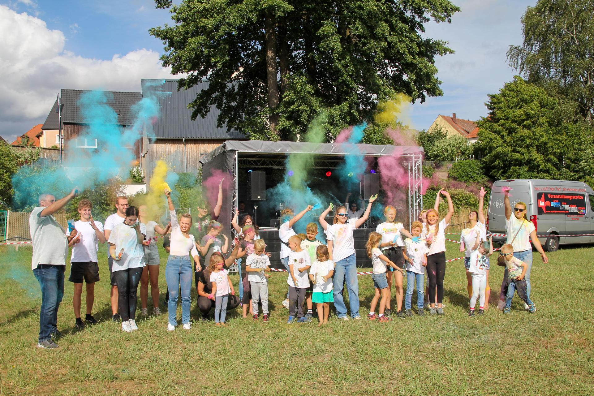 So war das Holi-Festival in Mantel. (Bild: Lea Stecher)