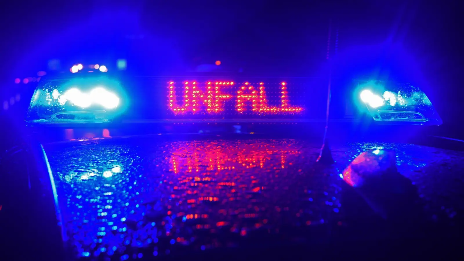 Die A3 Richtung Passau ist seit 13 Uhr wieder geöffnet. (Symbolbild) (Bild: Stefan Puchner/dpa)
