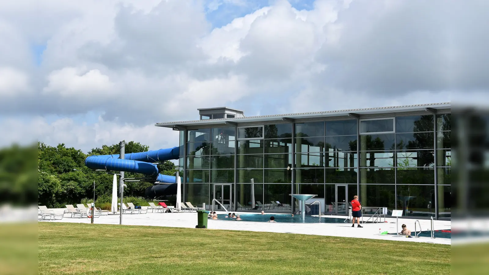 Der Außenbereich im Bulmare in Burglengenfeld ist bald wieder geöffnet. (Bild: Pelikan-Roßmann/exb)