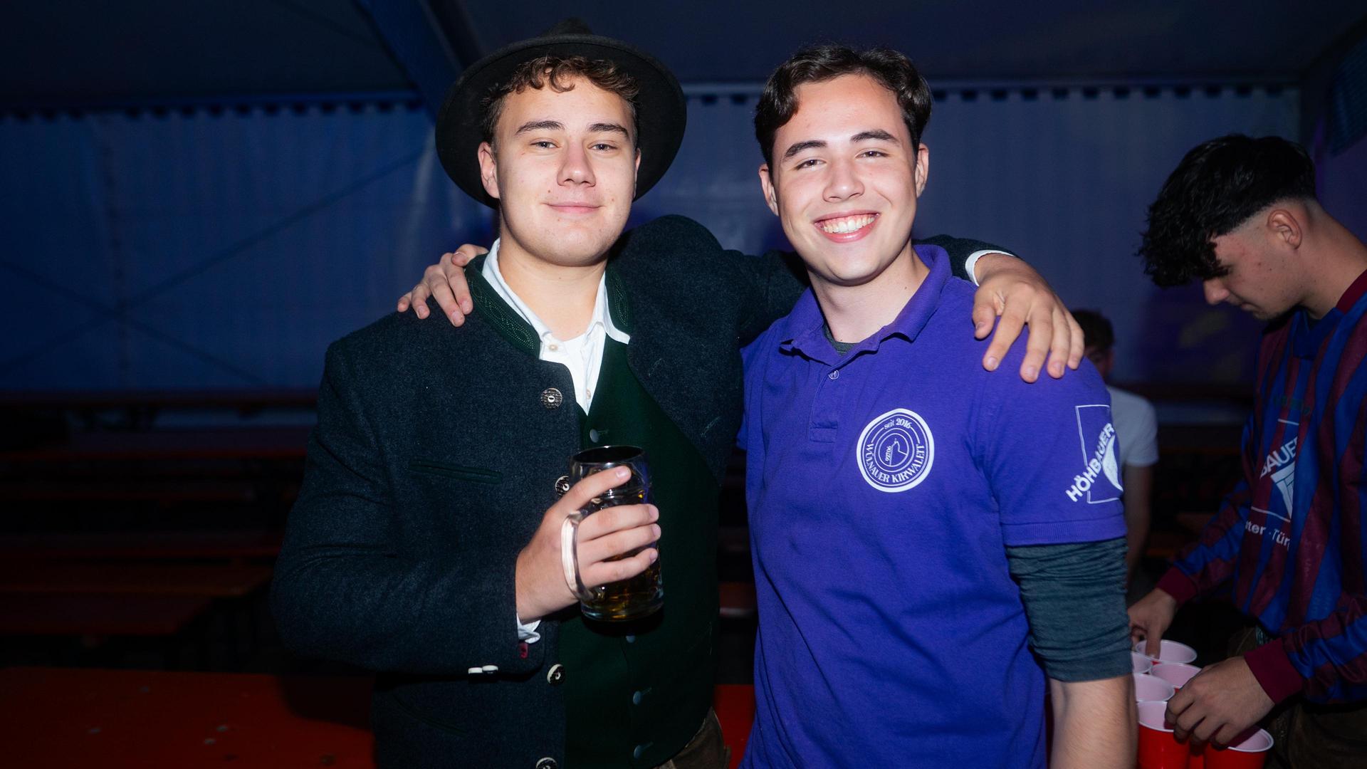 Bilder vom Freitagabend zur Kirwa in Luhe-Wildenau. (Bild: Hannes Stock)