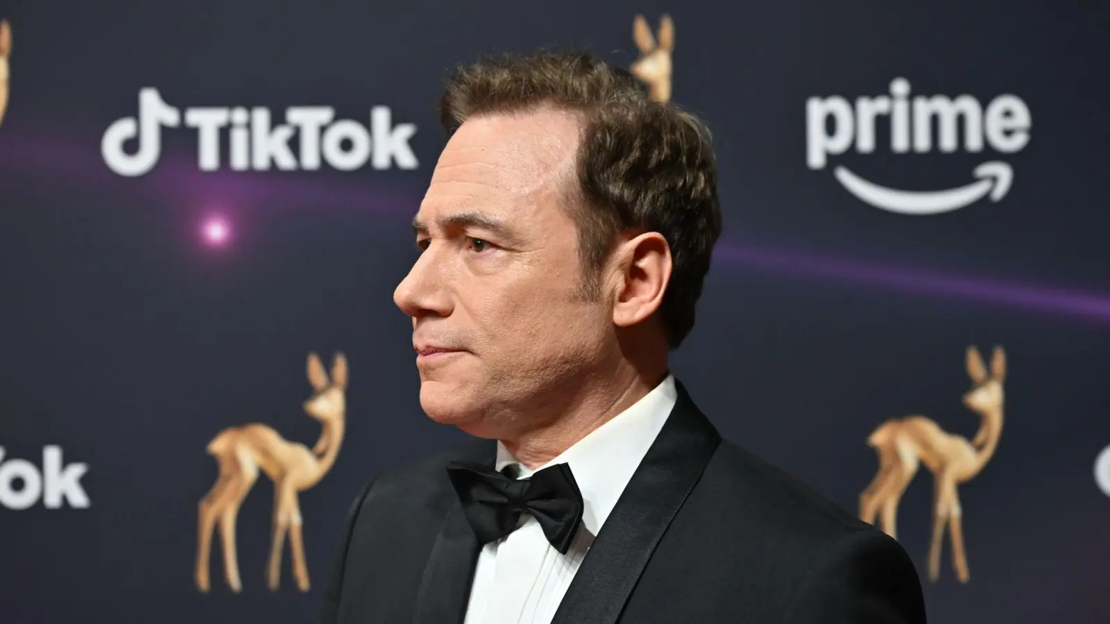 Kennt kein Pardon: Michael Bully Herbig schmeißt bei „LOL“ jeden raus, der zweimal lacht. (Archivbild) (Bild: Peter Kneffel/dpa)