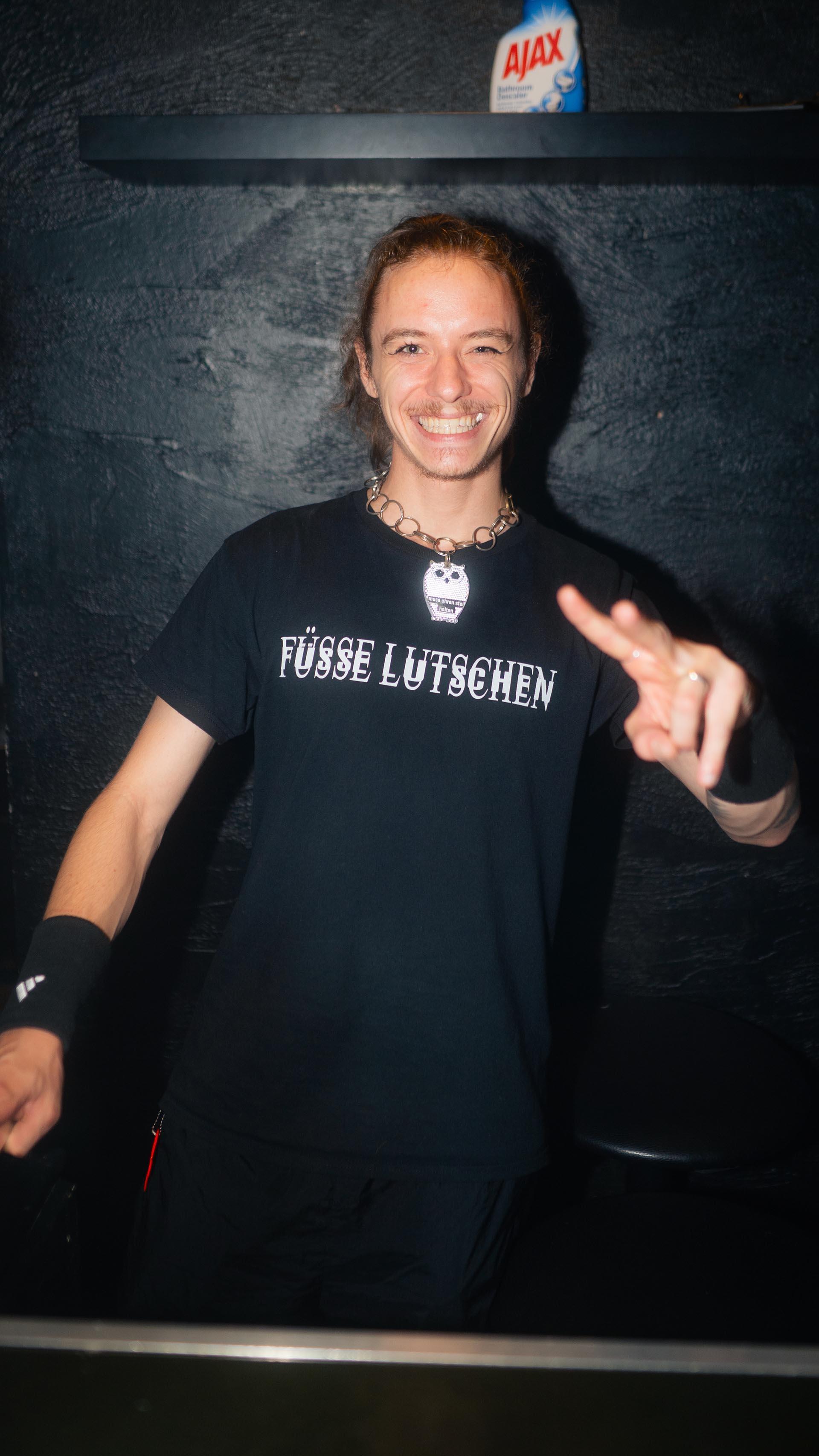 Fotograf Hannes Stock hat die Bilder der Nacht aus dem Paradox in Weiden mitgebracht. (Bild: Hannes Stock)