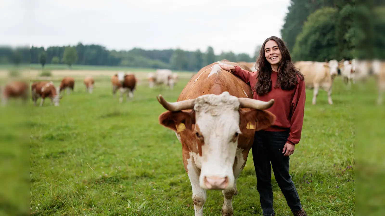 Stefanie Weig aus Pleystein macht bei der Sendung „Landfrauenküche“ mit. (Bild: Hans-Florian Hopfner/BR)