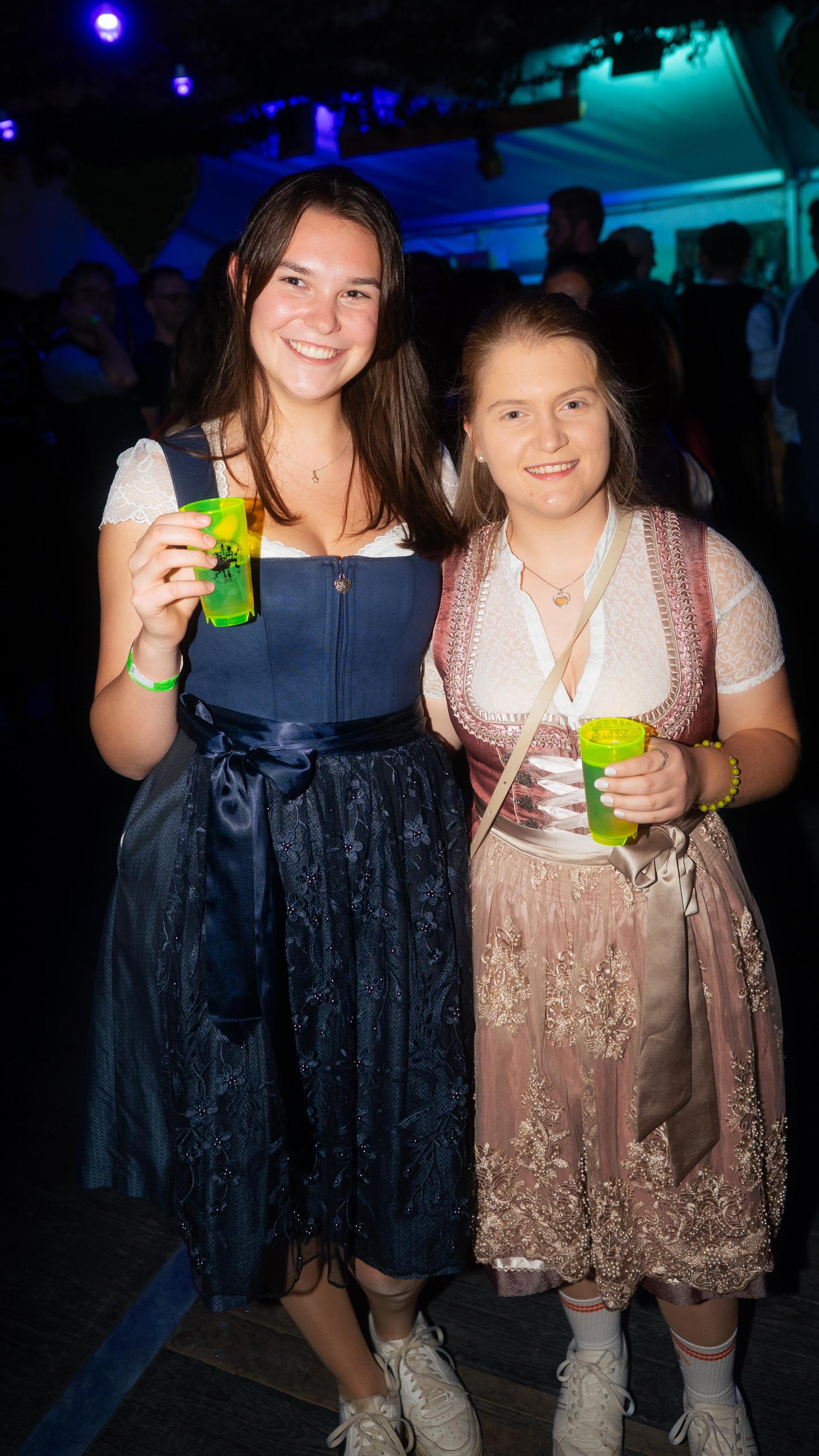 Alle Samstagsbilder der Kirwa in Weiherhammer. (Bild: Hannes Stock)