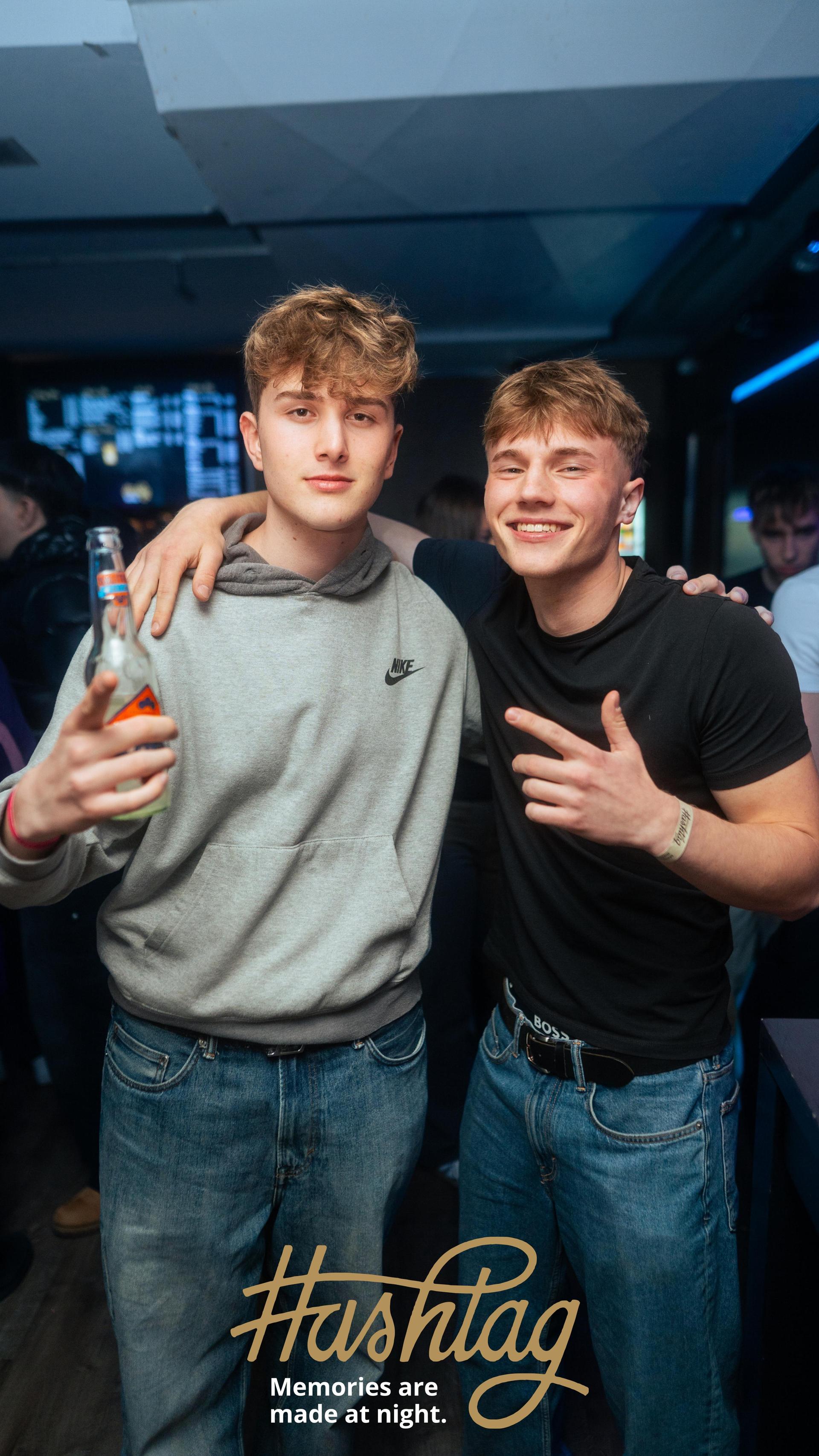 Im Hashtag haben euch am Freitag zwei neue, junge DJs eingeheizt: DJ Feco und DJ Whitekk. (Bild: Hannes Stock)