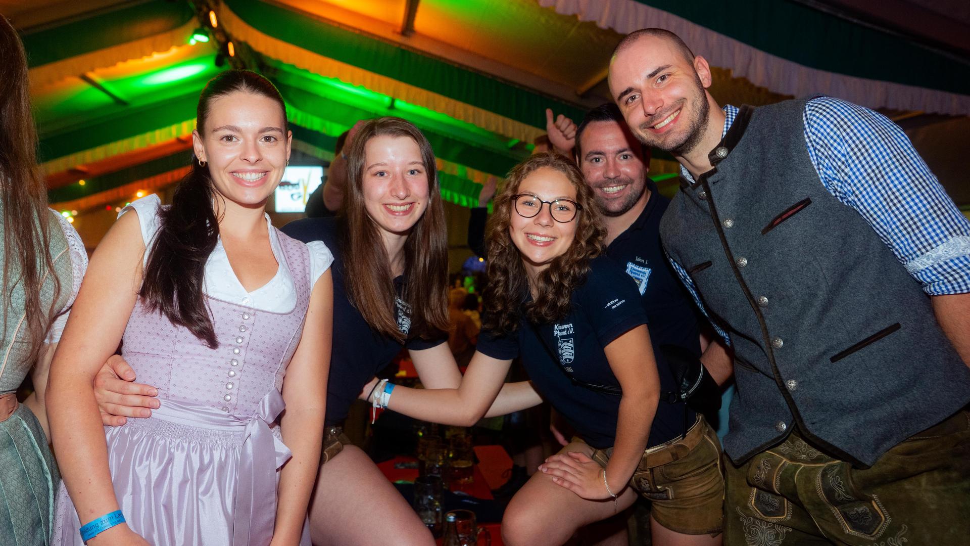 Wernberg feiert Kirwa, die Stoapfälzer Spitzbuam liefern die Musik zum Fest. (Bild: Hannes Stock)