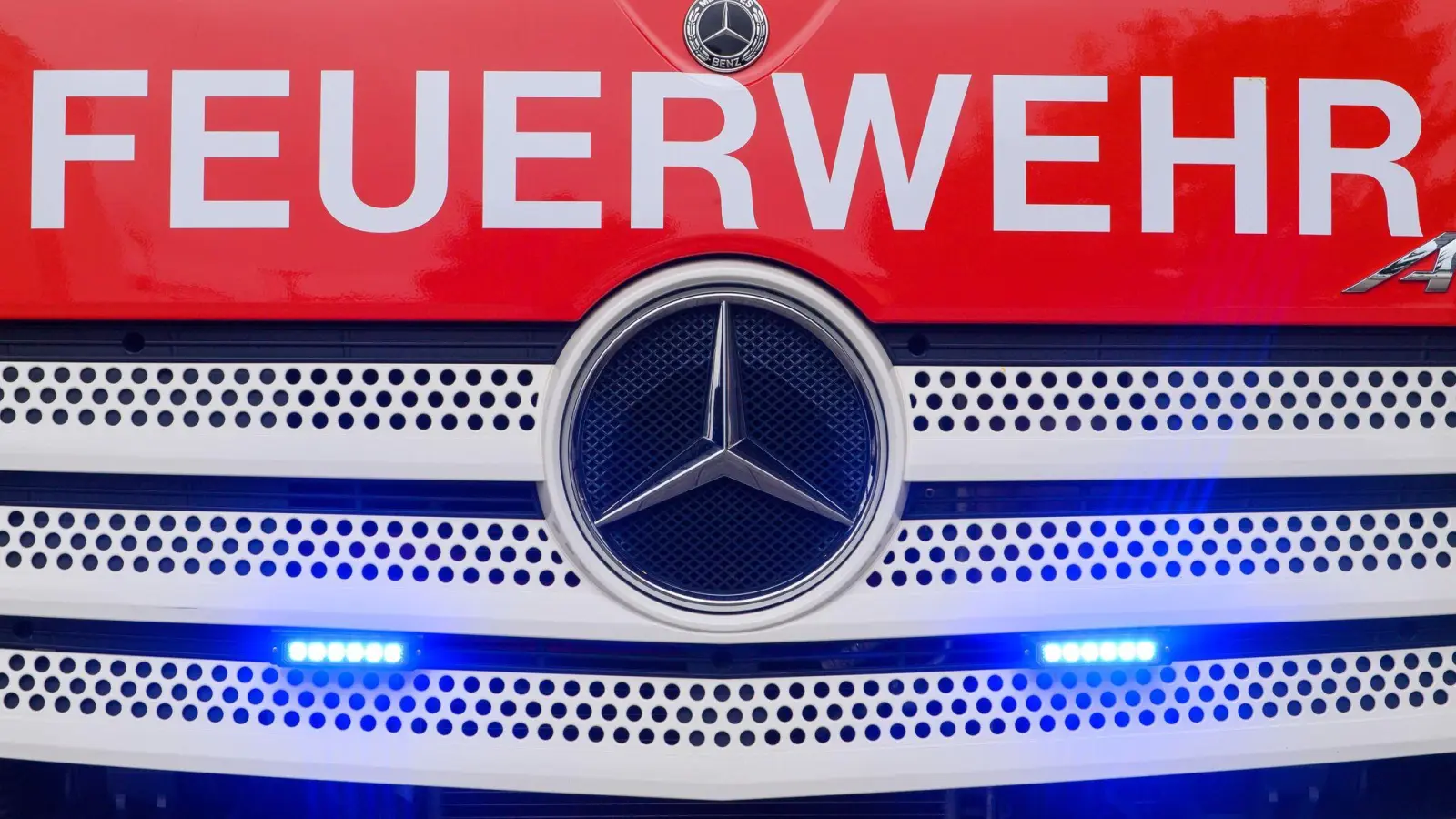 Einen größeren Einsatz für mehrere Feuerwehren aus dem Landkreis Neustadt/WN gab es am Freitagnachmittag. (Symbolbild: Klaus-Dietmar Gabbert/dpa)