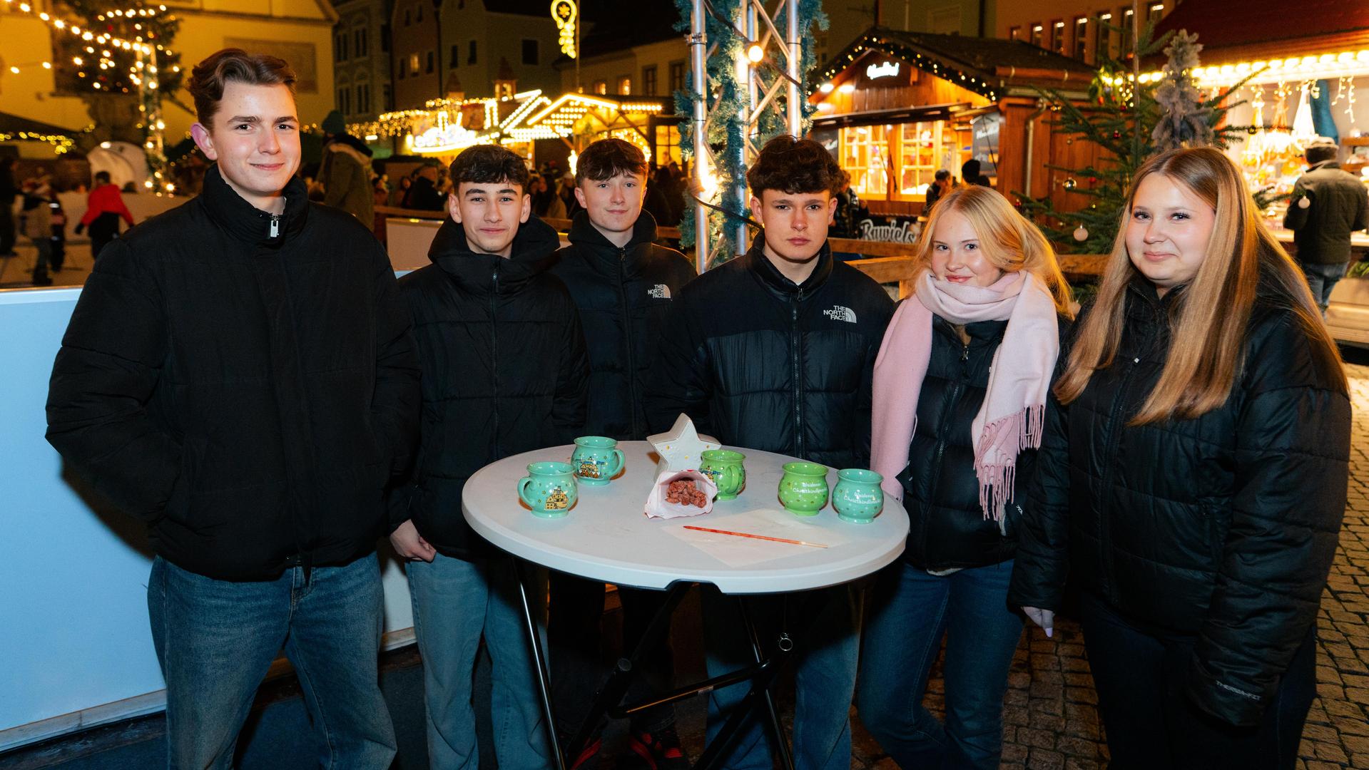 Fotos vom Weidener Weihnachtsmarkt am Freitag.  (Bild: Hannes Stock)
