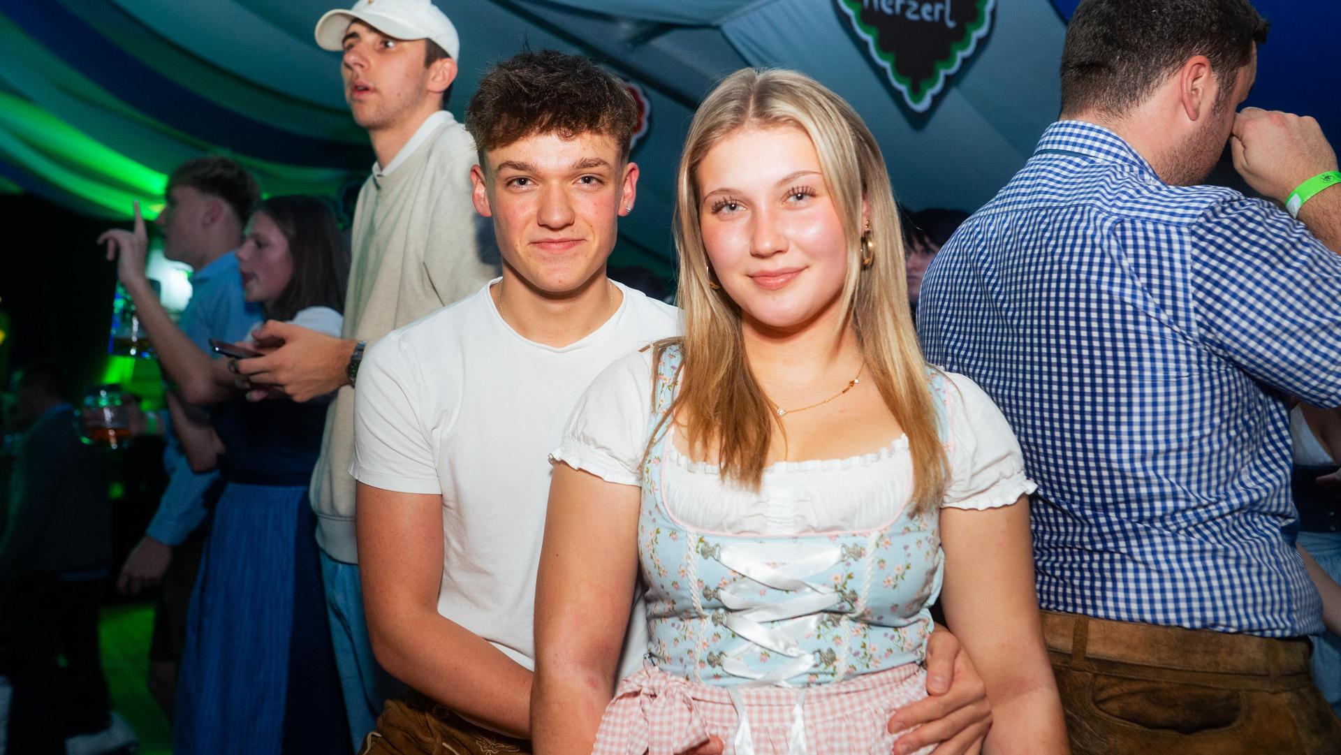 Alle Samstagsbilder der Kirwa in Weiherhammer. (Bild: Hannes Stock)