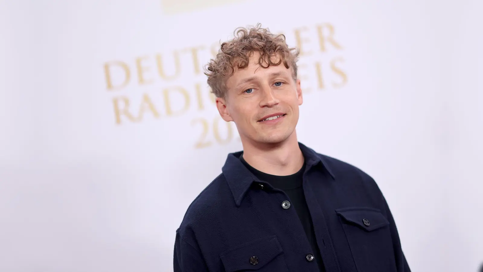 Tim Bendzko singt über den Mut, sich zu verändern. (Archivbild) (Bild: Christian Charisius/dpa)