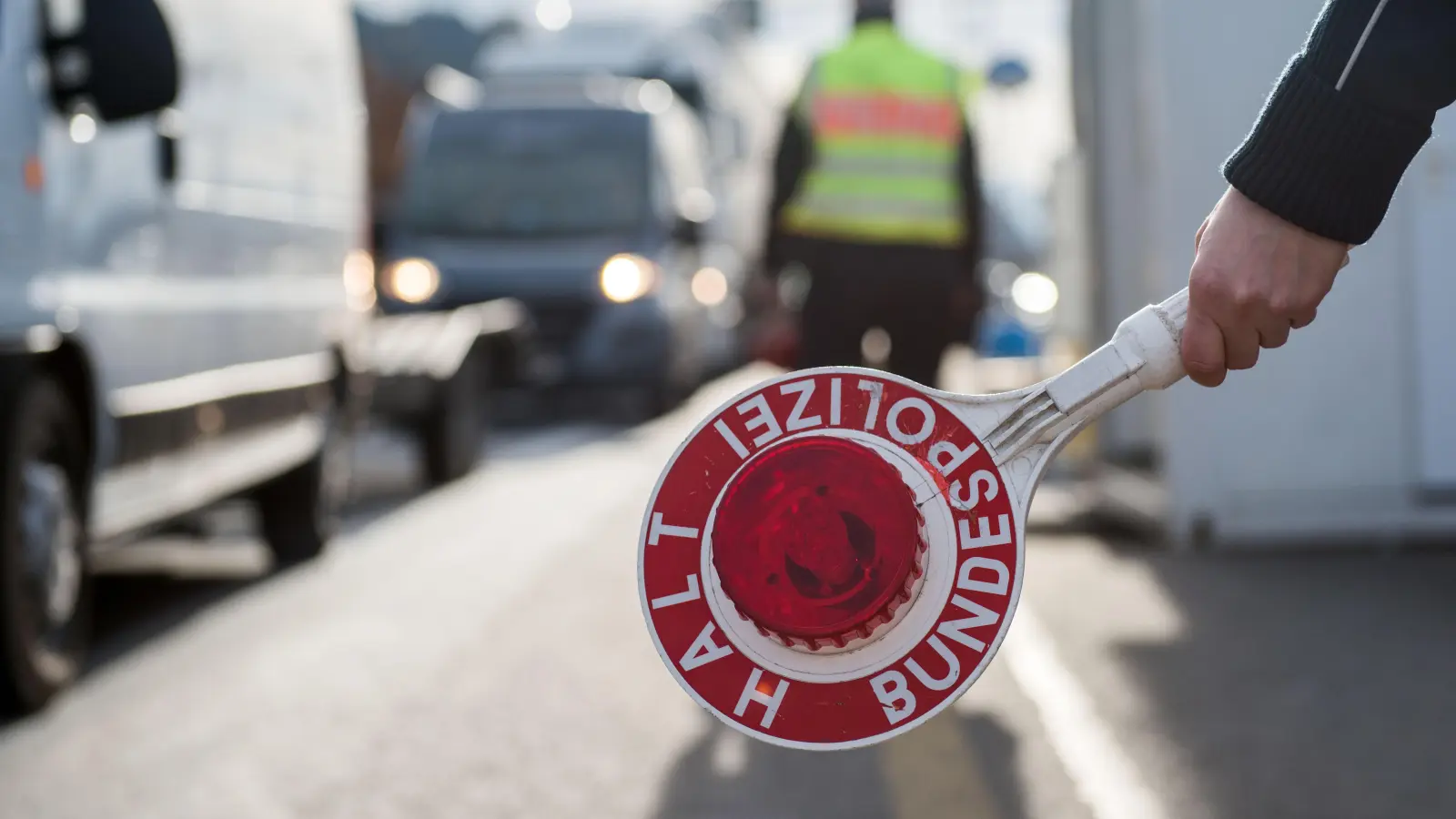 Die Waidhauser Grenzpolizei hat am Wochenende zwei gesuchte Männer erwischt.  (Symbolbild: Bundespolizei)
