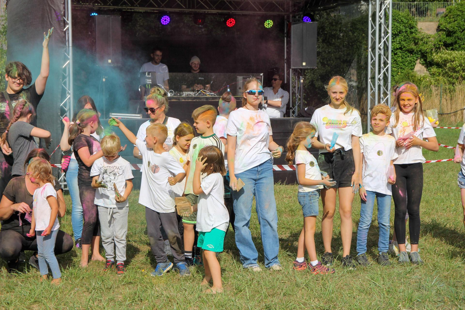 So war das Holi-Festival in Mantel. (Bild: Lea Stecher)