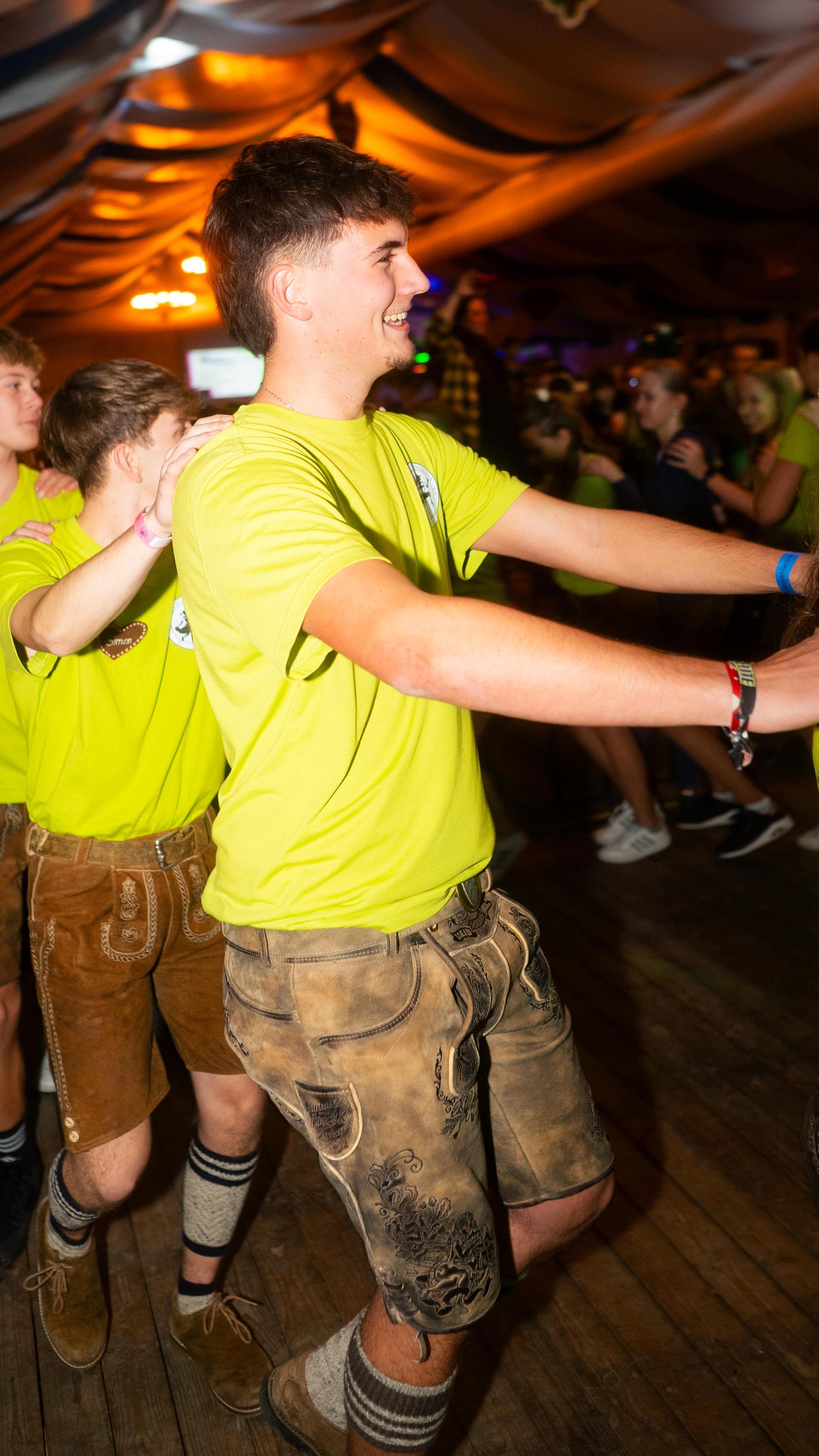 Alle Bilder vom Freitagabend auf der Kirwa in Weiherhammer. (Bild: Hannes Stock)