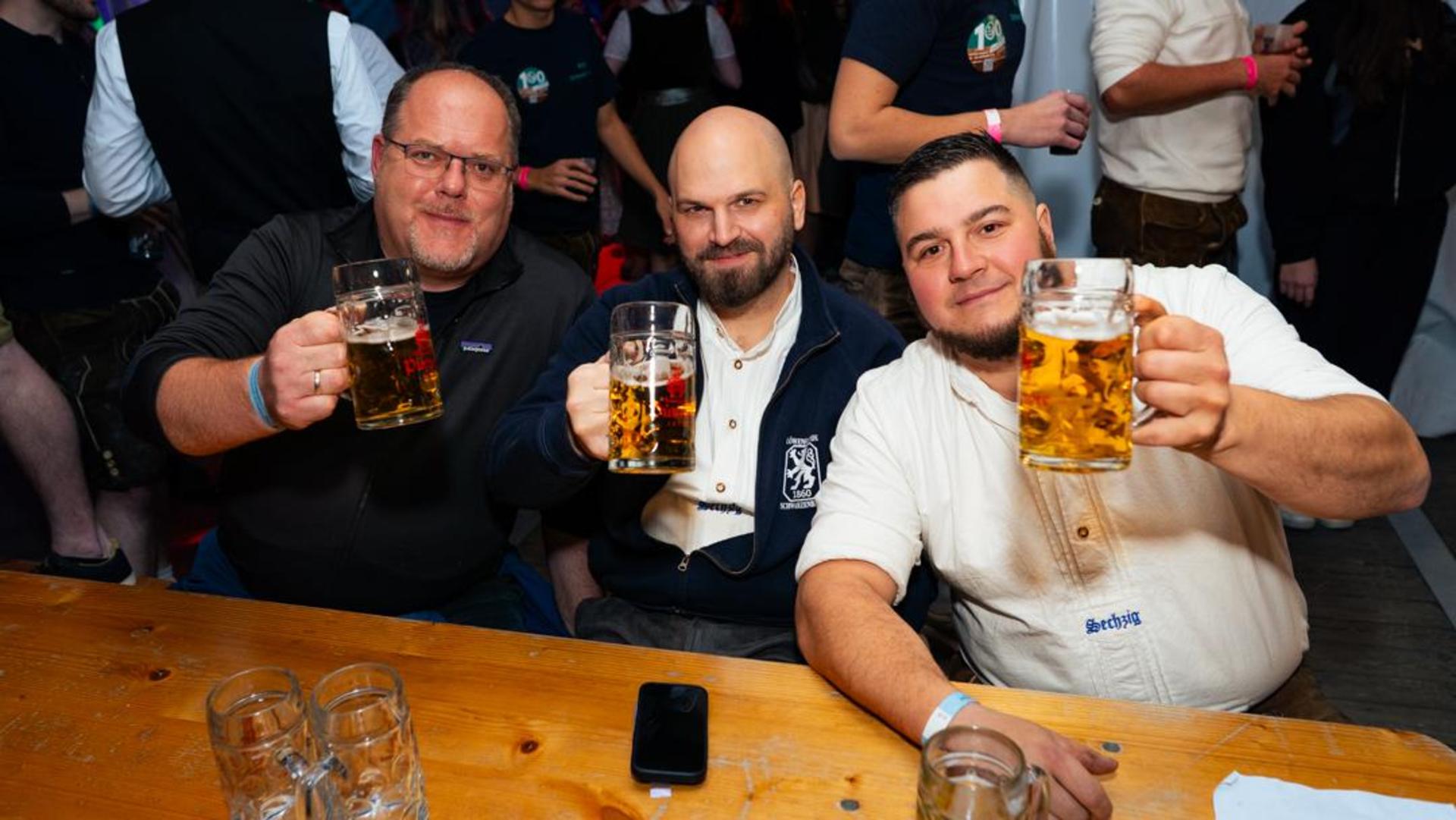 Unser Fotograf war für euch auf der Kirwa in Schwarzenbach. (Bild: Hannes Stock)
