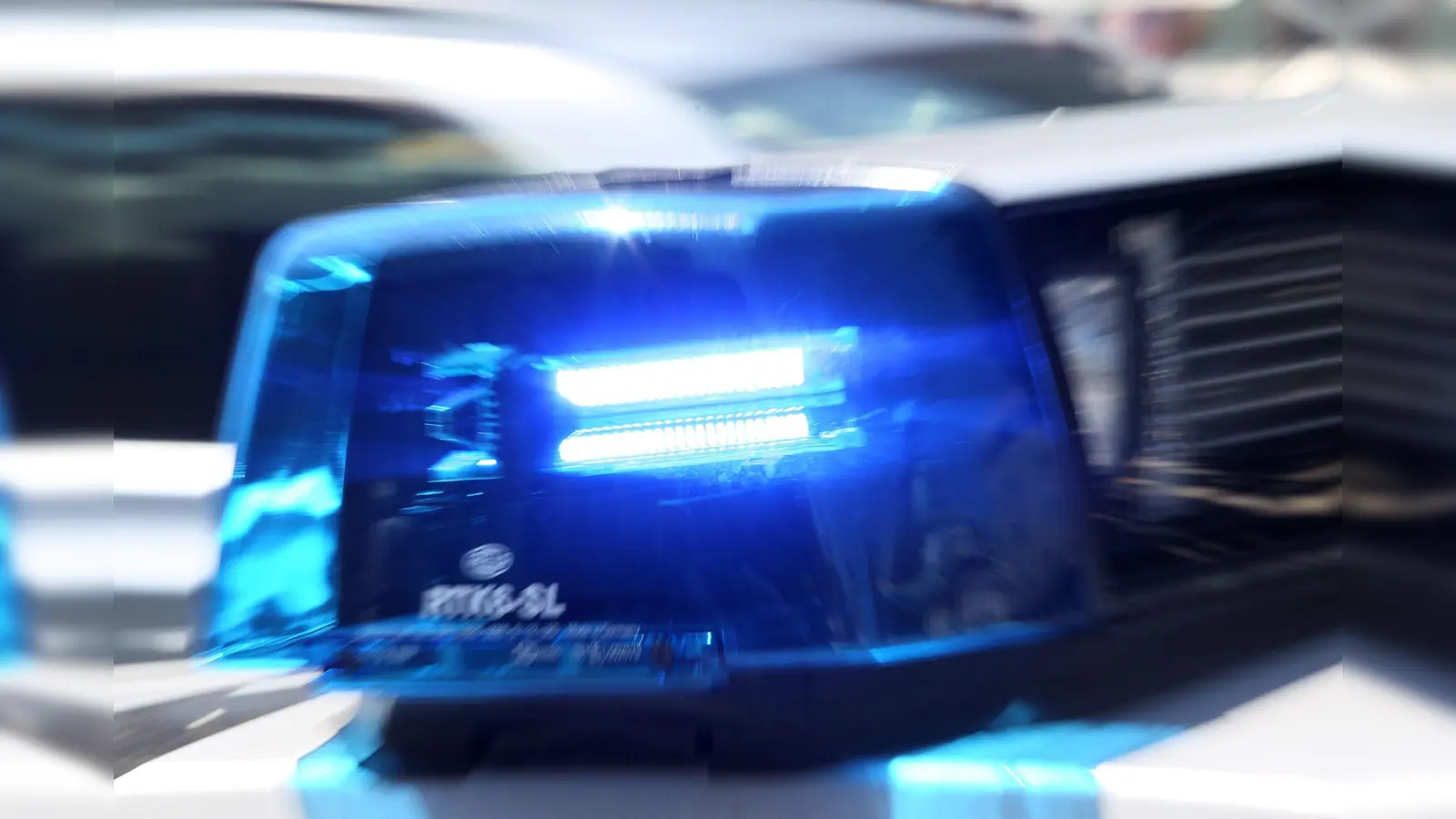 Die Polizei bittet um Hinweise auf Einbrecher. (Bild: Stephan Jansen/dpa)