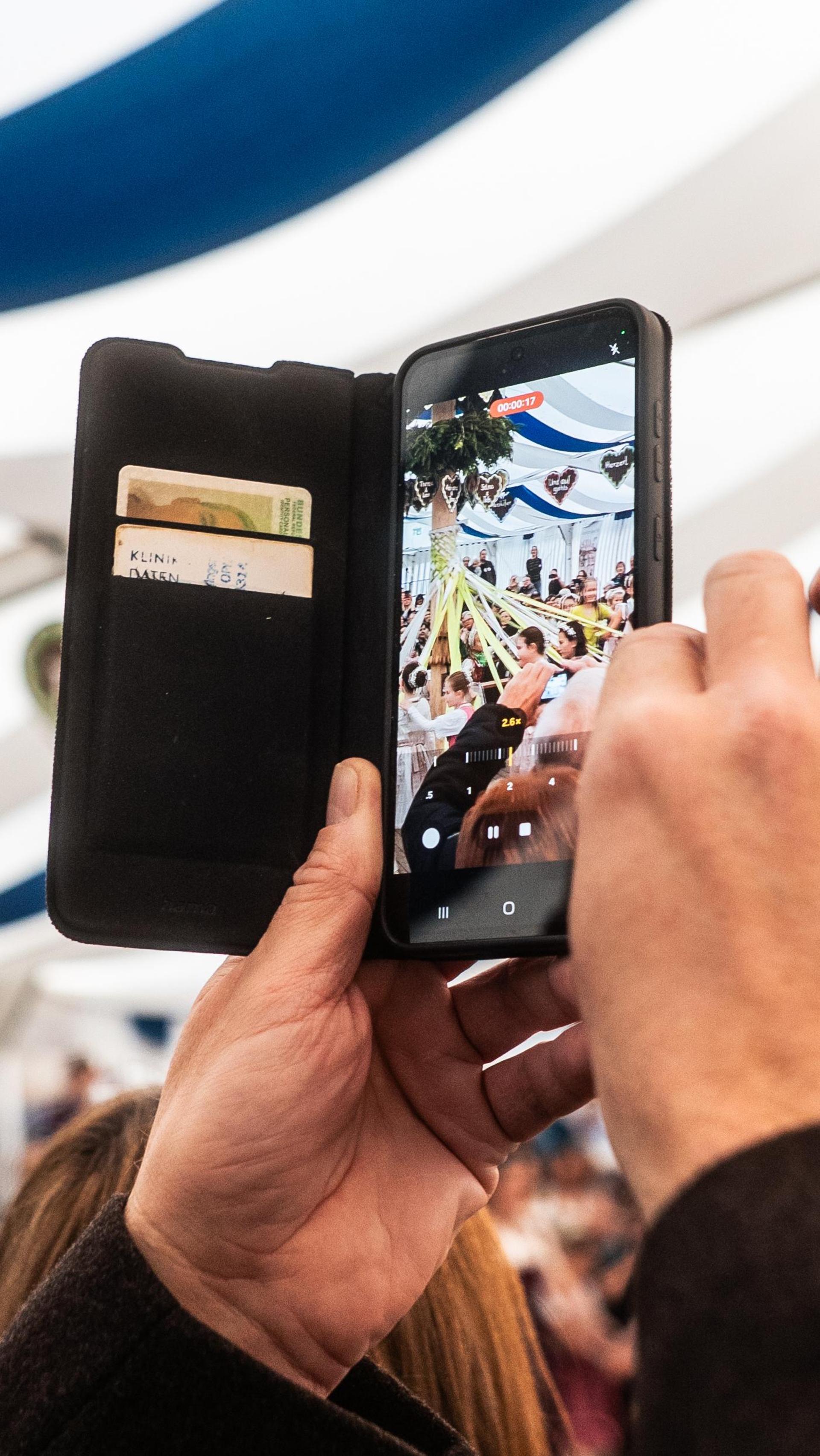 Auch am Sonntag habt ihr auf der Kirwa in Weiherhammer gefeiert. (Bild: Hannes Stock)