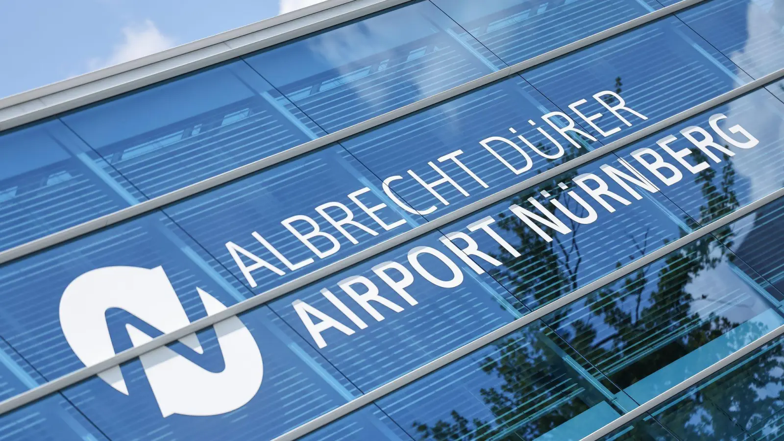 Künftig gelten neue Regeln am Nürnberger Flughafen. (Archivbild) (Bild: Daniel Löb/dpa)