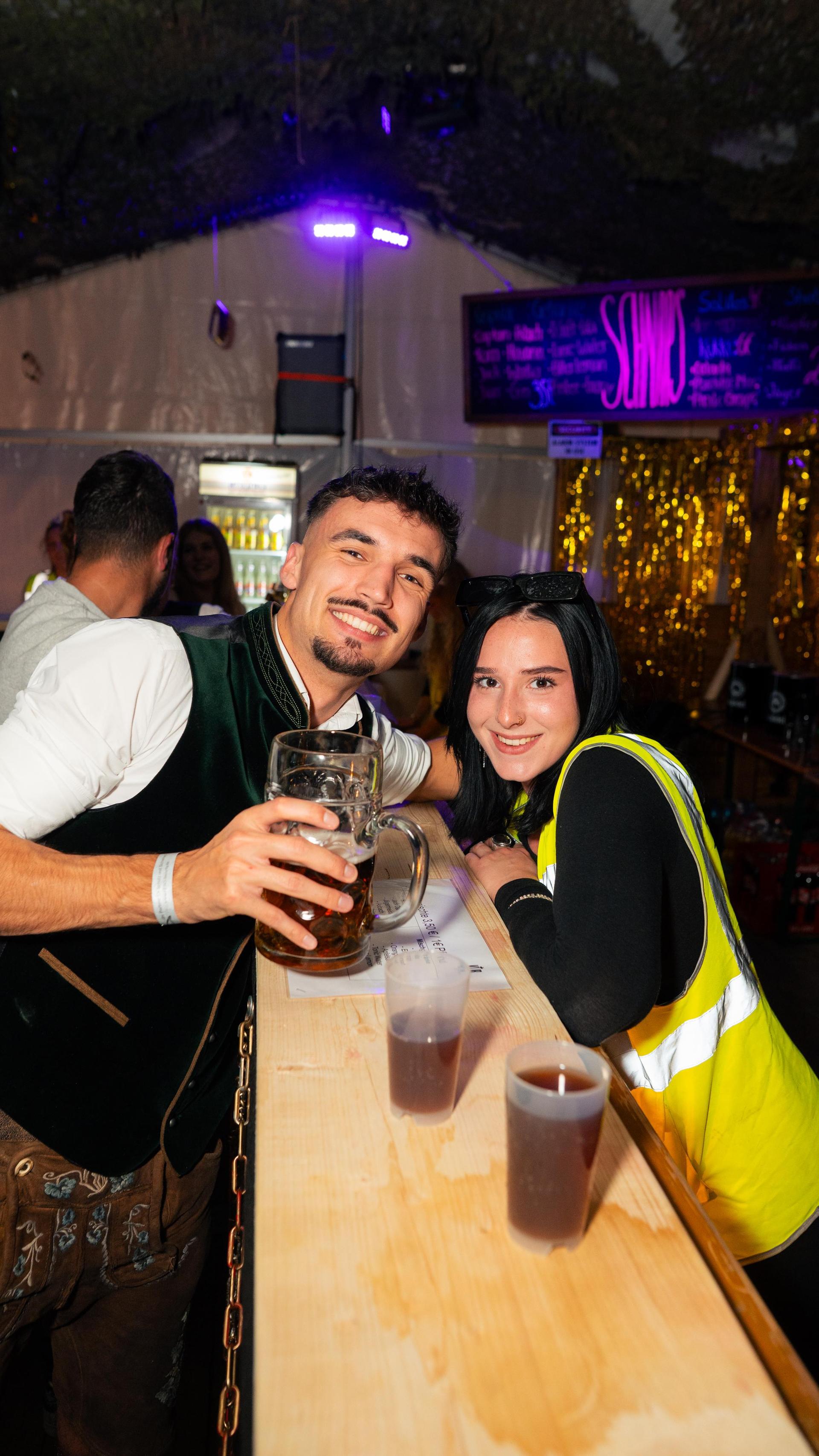 Die Störnsteiner Kirwa am Samstagabend.  (Bild: Hannes Stock)
