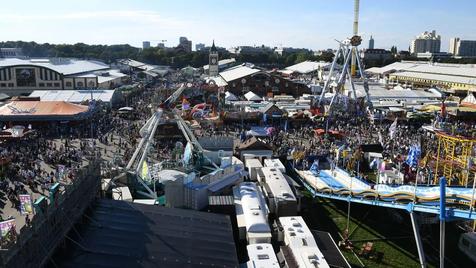 Das 190. Oktoberfest läuft seit dem Wochenende.  (Bild: Felix Hörhager/dpa)