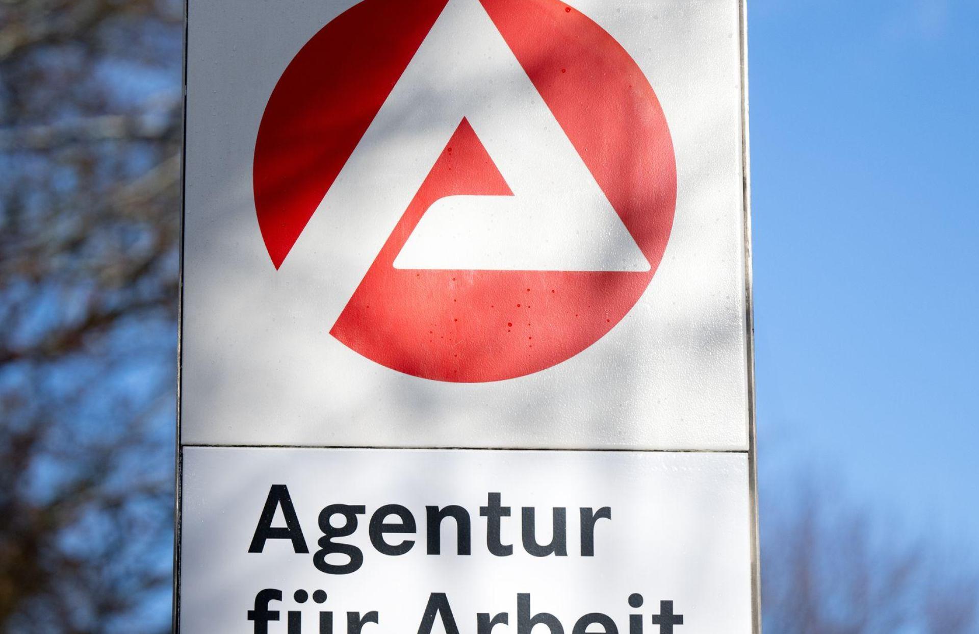 Der Zahl der Arbeitslosen ist in Weiden und im Landkreis Neustadt/WN im November gesunken. (Bild: Sven Hoppe/dpa)